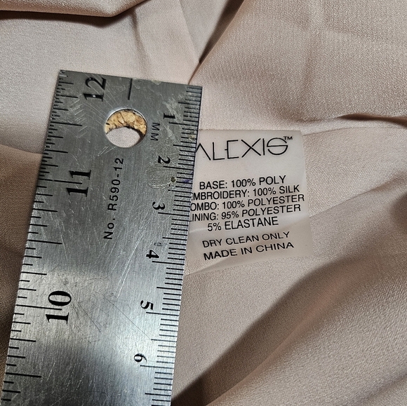 NWT REVOLVE Alexis Ashta Dress Small - Picture 11 of 12